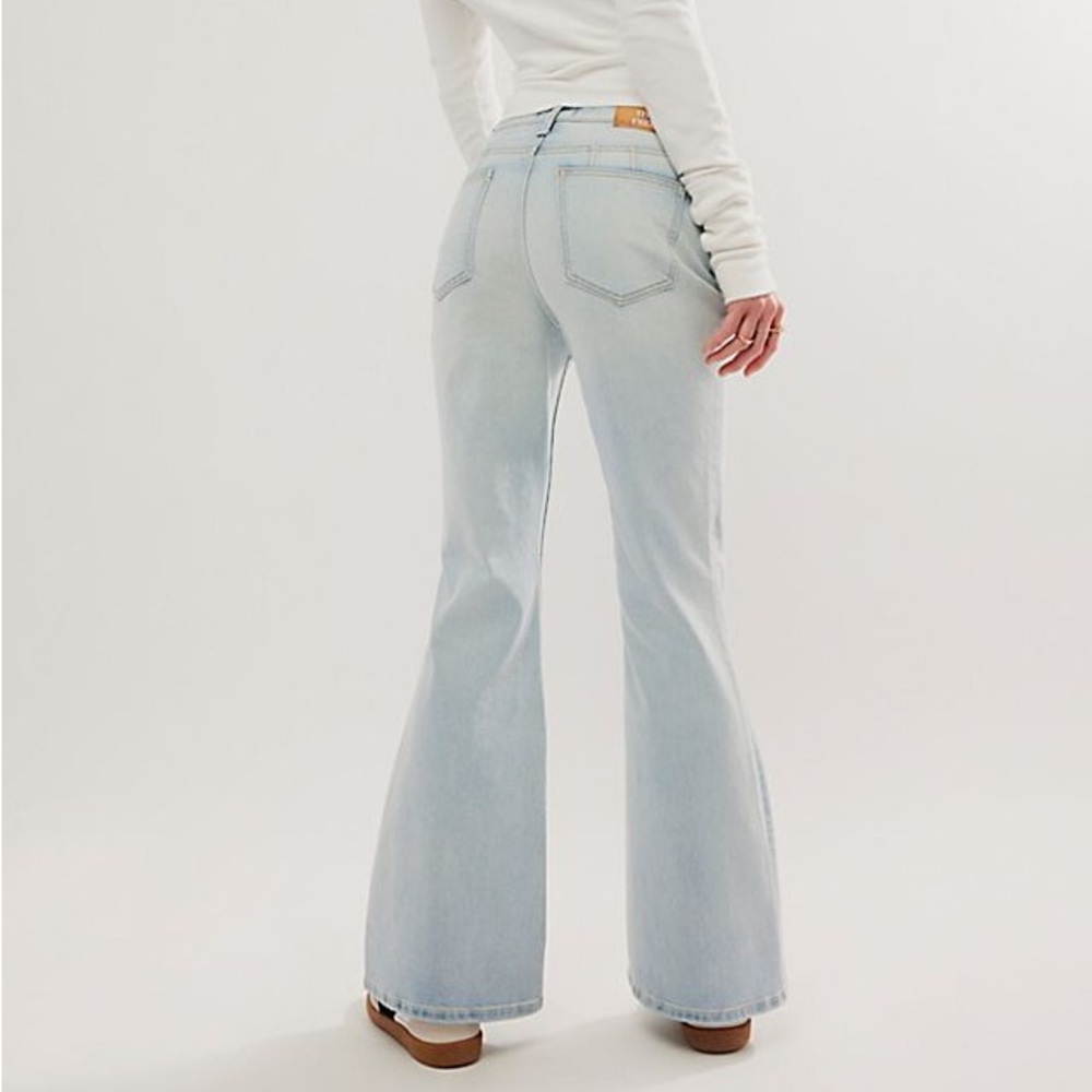 NWT Free People We The Free Curvy Vintage High Rise Flare Jeans